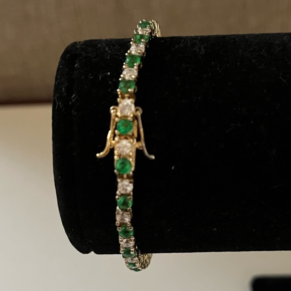 Jewelry - 925 STERLING Silver Synthetic Emeralds & Clear Zirconia.
